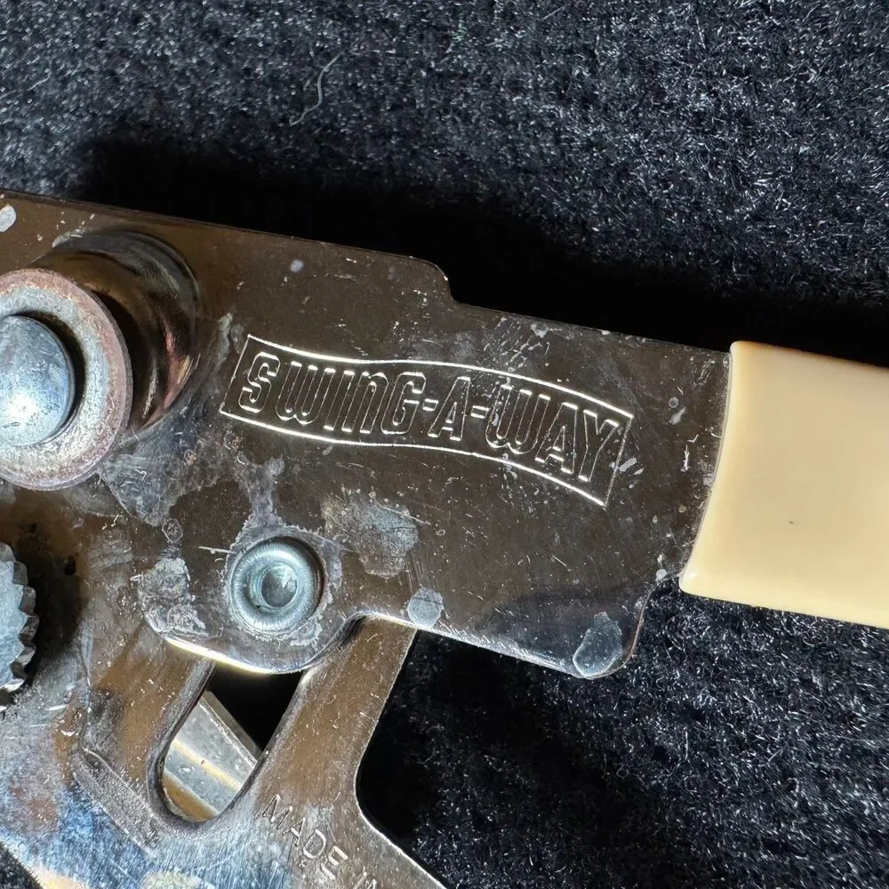 Vintage Swing-A-Way Manual Can Opener Made In USA Yellow Cream Handle Working